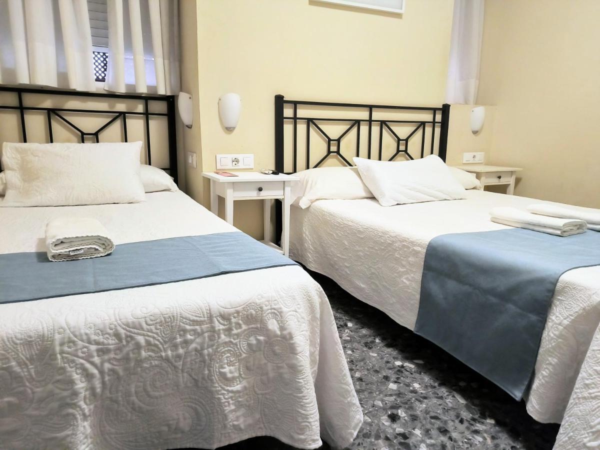 Pension Perez Montilla Sevilla Kültér fotó