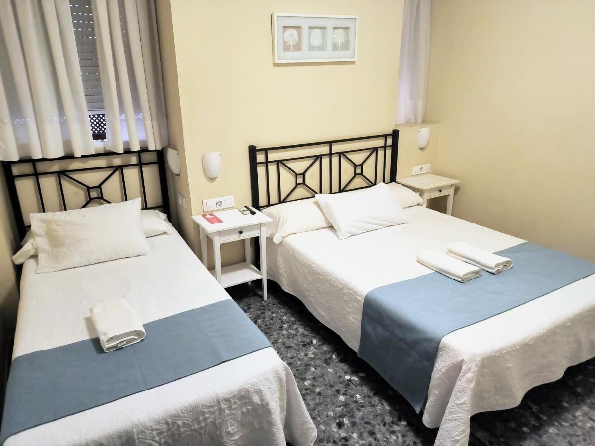 Pension Perez Montilla Sevilla Kültér fotó